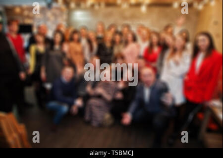 Master Class und Studie Konzept. Abstrakte verschwommen Gruppenfoto der Völker von Konferenz- oder Seminarraum. Stockfoto