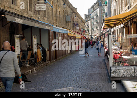 Saint-Malo, Frankreich - 14 September, 2018: Die Menschen in der Altstadt von Saint Malo. Bretagne, Frankreich Stockfoto