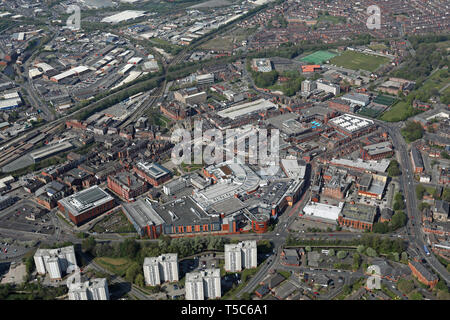 Luftaufnahme von Wigan Stadtzentrum, Great Manchester Stockfoto