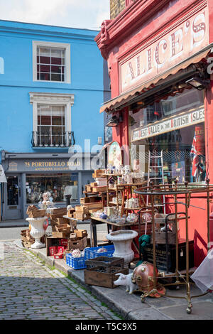 Alices Antiquitätengeschäft. Der Portobello Road. Notting Hill, London Stockfoto