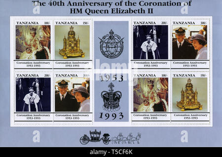 Briefmarke aus Tansania in der 40. Jahrestag der Krönung von Königin Elizabeth IIseries in 1993 Stockfoto