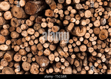 Brennholz Textur Protokolle ländliche Szene braunen Hintergrund. Stockfoto