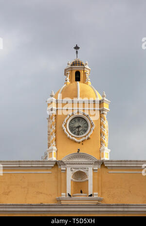 In der Nähe des Clock Tower, El Arco de Santa Catalina Santa Catlina (Arch), Antigua, Guatemala Mittelamerika Stockfoto