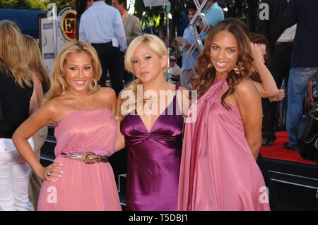 LOS ANGELES, Ca. Juli 21, 2006: Die CHEETAH GIRLS an der Weltpremiere in Los Angeles, der 'Miami Vice." © 2006 Paul Smith/Featureflash Stockfoto