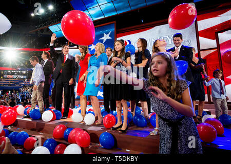 Der letzte Tag der Republican National Convention baut die Dankesrede von Präsidentschaftskandidat Mitt Romney. Stockfoto