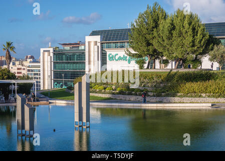 Spanisch El Corte Ingles Kaufhaus von Amalia Rodrigues Park in Lissabon, Portugal Stockfoto