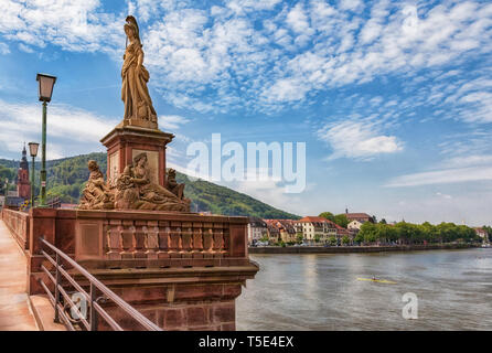 Die alte Brücke in Heidelberg in Deutschland Stockfoto