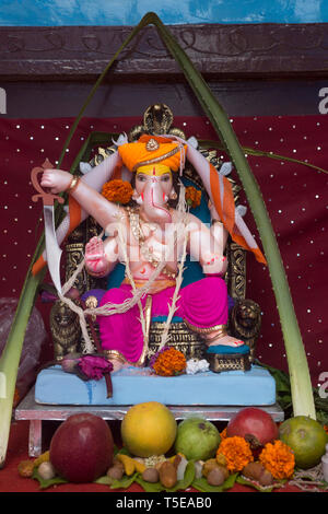 Idol von Lord Ganesha, der Khandoba, Pune, Maharashtra, Indien, Asien Stockfoto