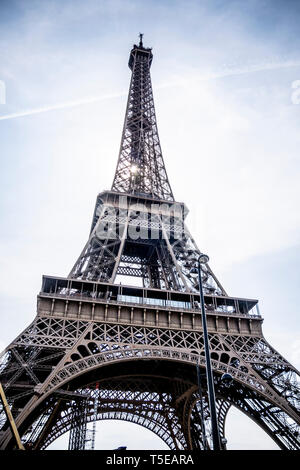 Eiffelturm, Champs de Mars gesehen Stockfoto