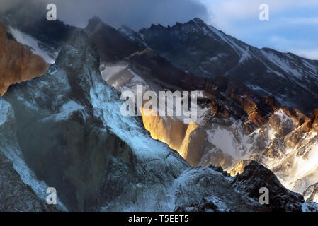 Das Paine massiv vom See Grau gesehen, Torres del Paine NP, Chile Stockfoto