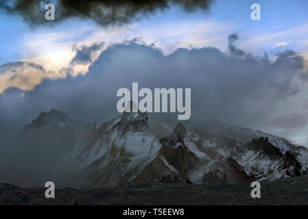 Das Paine massiv vom See Grau gesehen, Torres del Paine NP, Chile Stockfoto