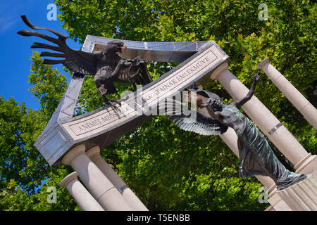 Ungarn, Budapest, szabadság oder Liberty Square, Detail der Antifaschistischen Denkmal für die Opfer der deutschen Besatzung gewidmet. Stockfoto