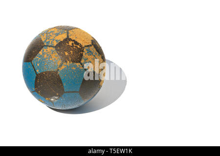 Soccer ball Spielzeug auf weißem Hintergrund. Platz kopieren Stockfoto