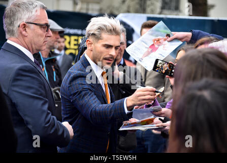 Zac Efron an der Extrem Böse, erschreckend Bösen und Gemeinen Europäischen Premiere auf das Curzon Mayfair, London statt. Stockfoto