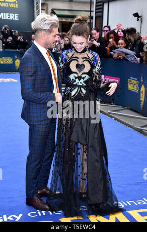 Zac Efron und Lily Collins an der Extrem Böse, erschreckend Bösen und Gemeinen Europäischen Premiere auf das Curzon Mayfair, London statt. Stockfoto