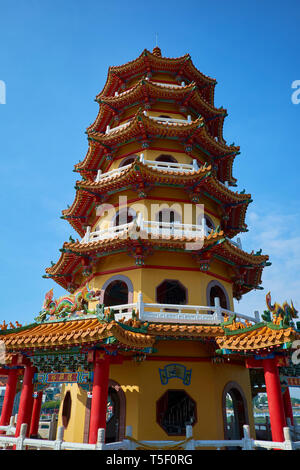 Die berühmten Drachen Pavillion bei Lotus See in Kaohsiung, Taiwan. Stockfoto