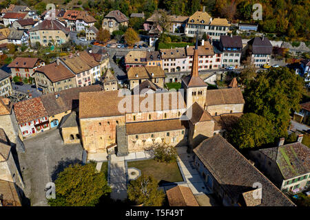 Kirche des ehemaligen Cluniac Romainmotier Abtei Romainmôtier - Neid, Kanton Waadt, Schweiz Stockfoto