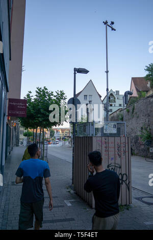 Tübingen/Deutschland - vom 29. Juli 2018: Meteorologische Instrumente in der Nähe der Straße nach Tübingen. Es gibt einige Sensor inkl. termometer, Regen m Anemometer und et Stockfoto