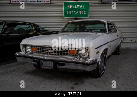 BERLIN - Mai 05, 2018: Kompaktwagen Chevrolet Nova, 1974. Stockfoto