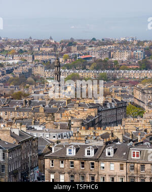 Blick auf die Neue Stadt mietskasernen von Calton Hill, Edinburgh, Schottland, Großbritannien Stockfoto