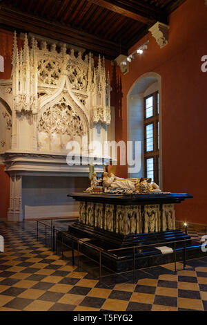 DIJON, Frankreich, 20. Mai 2018: Der herzogliche Gräber wurden im Museum der Bildenden Künste während der 2010 - 2012 Renovierung des Schlosses neu installiert. Stockfoto