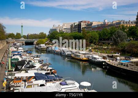 Bassin de l'Arsenal auch bekannt als Port de l'Arsenal in der Nähe von Bastille, Paris, Frankreich Stockfoto