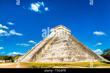 El Castillo oder Kukulkan, die Pyramide in Chichen Itza in Mexiko Stockfoto