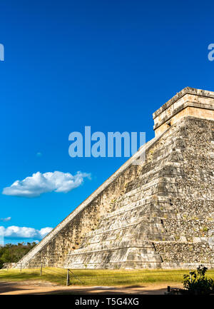 El Castillo oder Kukulkan, die Pyramide in Chichen Itza in Mexiko Stockfoto