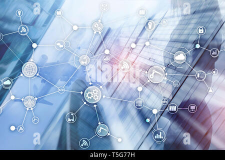 Industrielle Business Process Workflow Organisation Struktur auf virtuellen Bildschirm. IOT smart Industrie Konzept Mixed media Diagramm. Stockfoto