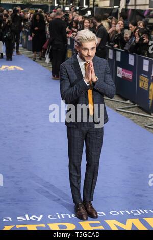 London, Großbritannien. 24 Apr, 2019. Zac Efron erreicht das Europäische Premiere von Sky Kinos extrem Böse, erschreckend Bösen und Gemeinen im Curzon Mayfair am Mittwoch, April 24, 2019. Credit: Julie Edwards/Alamy leben Nachrichten Stockfoto