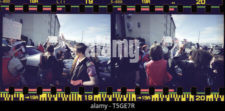 Seattle, Washington, USA. 24 Apr, 2019. Die Bewohner von Seattle, Washington, Protest gegen einen möglichen Krieg im Irak im März 2003. Credit: Bill Putnam/ZUMA Draht/Alamy leben Nachrichten Stockfoto