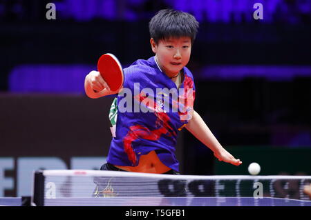 HUNGEXPO Budapest Fair Center, Budapest, Ungarn. 24 Apr, 2019. Sun Yingsha (CHN), 24. April 2019 - Tischtennis: 2019 Welt Tischtennis Meisterschaften Frauen singles 32 Runde an hungexpo Budapest Fair Center, Budapest, Ungarn. Credit: Sho Tamura/LBA SPORT/Alamy leben Nachrichten Stockfoto