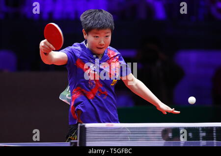 HUNGEXPO Budapest Fair Center, Budapest, Ungarn. 24 Apr, 2019. Sun Yingsha (CHN), 24. April 2019 - Tischtennis: 2019 Welt Tischtennis Meisterschaften Frauen singles 32 Runde an hungexpo Budapest Fair Center, Budapest, Ungarn. Credit: Sho Tamura/LBA SPORT/Alamy leben Nachrichten Stockfoto
