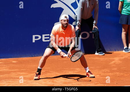 Barcelona, Spanien. 24 Apr, 2019. Oliver Marach (AUT) Tennis: Oliver Marach Österreichs während verdoppelt 1. runde Spiel gegen Kei Nishikori von Japan und Diego Schwartzman Argentiniens auf der Barcelona Open Banc Sabadell Tennis Turnier auf dem Gelände des Real Club de Tenis de Barcelona in Barcelona, Spanien. Credit: mutsu Kawamori/LBA/Alamy leben Nachrichten Stockfoto