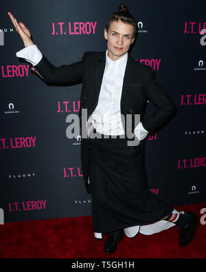 Los Angeles, Kalifornien, USA. 24 Apr, 2019. Savannah Knoop kommt an der Los Angeles Premiere von Universal Pictures'' JT LeRoy "ArcLight Hollywood Kinos am 24. April 2019 in Hollywood, Los Angeles, Kalifornien, USA. (Foto von Xavier Collin/Image Press Agency) Quelle: Bild Presse Agentur/Alamy leben Nachrichten Stockfoto