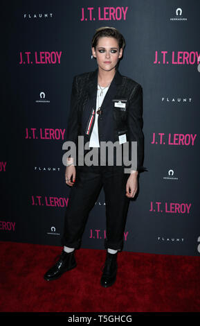 Los Angeles, Kalifornien, USA. 24 Apr, 2019. Kristen Stewart, kommt an LA Premiere von Universal Pictures'' J.T. Leroy, ArcLight Hollywood in Hollywood Kalifornien am April 24, 2019 Credit: Faye Sadou/MediaPunch Credit: MediaPunch Inc/Alamy leben Nachrichten Stockfoto