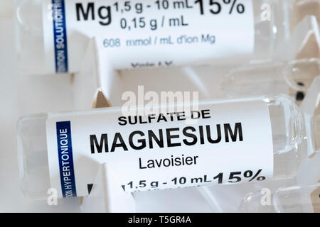 In der Nähe von Magnesiumsulfat Durchstechflasche zur Injektion oder Infusion Stockfoto