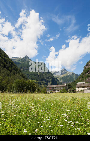 Schweiz, Tessin, Sonogno Dorf Alm Stockfoto