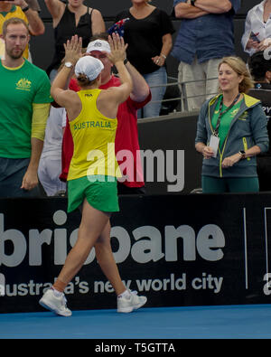 Ash Barty in Aktion und ihren Sieg für Australien feiert im 3. Gummi #Fed Cup Halbfinale v Belarus über Klaps-dachsparren Arena April 2019 Stockfoto