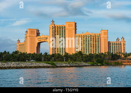 Bahamas, Nassau, Paradise Island Hotel Atlantis an der Waterfront Stockfoto