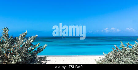 Großen Antillen, Grand Turk Island, Cockburn Town, White Sand Beach Stockfoto