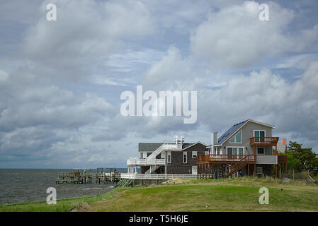 Nags Head Golf Links par 4 T-Stück Kasten mit Wohnsitz im Hintergrund Stockfoto