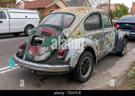 Verrostete, unbemalt Volkswagen Käfer oder VW-Käfer. Stockfoto