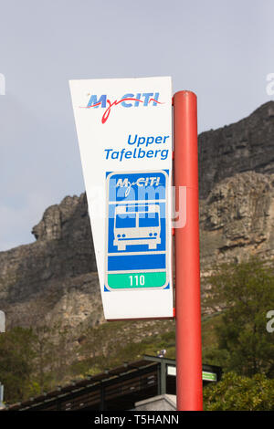 MyCiTI Bus Haltestelle Obere Tafelberg 110 befindet, von der unteren Seilbahnstation Tafelberg für die Seilbahn in Kapstadt, Südafrika Stockfoto