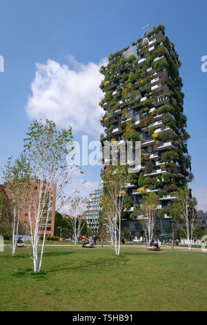 Die vertikale Wald (Bosco Verticale), Wolkenkratzer in Porta Nuova Viertel, in der Nähe von Mailand Bahnhof Porta Garibaldi Stockfoto