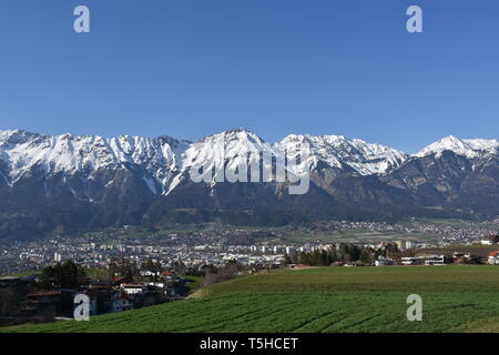 Innsbruck, Tirol, Nordtirol, Nordkette, Karawendel, Seegrube, Schnee, Eis, Winter, Frühling, Hafelekarspitze, Kleiner Solstein, Solstein, Jahreszeit, Stockfoto