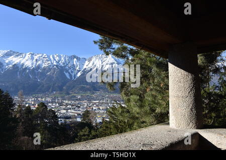 Innsbruck, Tirol, Nordtirol, Nordkette, Karawendel, Seegrube, Schnee, Eis, Winter, Frühling, Hafelekarspitze, Kleiner Solstein, Solstein, Jahreszeit, Stockfoto