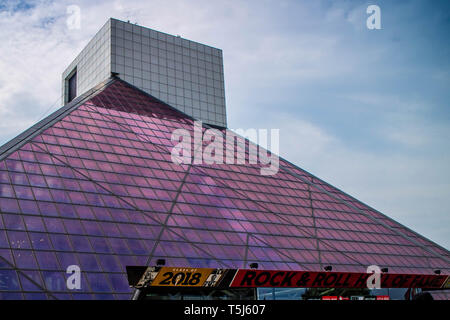 Cleveland, OH, USA - 14. Juli 2018: a Rock and Roll Hall of Fame Ausstellung Stockfoto