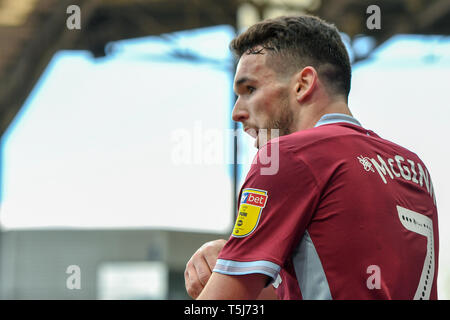 13. April 2019, Villa Park, Birmingham, England; Sky Bet Meisterschaft, Aston Villa vs Bristol City: John McGinn (07) von Aston Villa Credit: Gareth Dalley/News Bilder der Englischen Football League Bilder unterliegen DataCo Lizenz Stockfoto