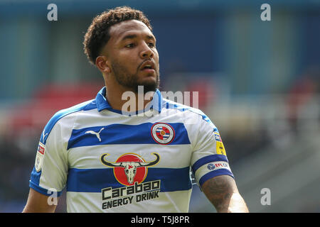 13. April 2019, Madejski Stadium, London, England; Sky Bet Meisterschaft, Lesen vs Brentford; Liam Moore (06) Lesen: Matt O'Connor/News Bilder, Englische Fußball-Liga Bilder unterliegen DataCo Lizenz Stockfoto